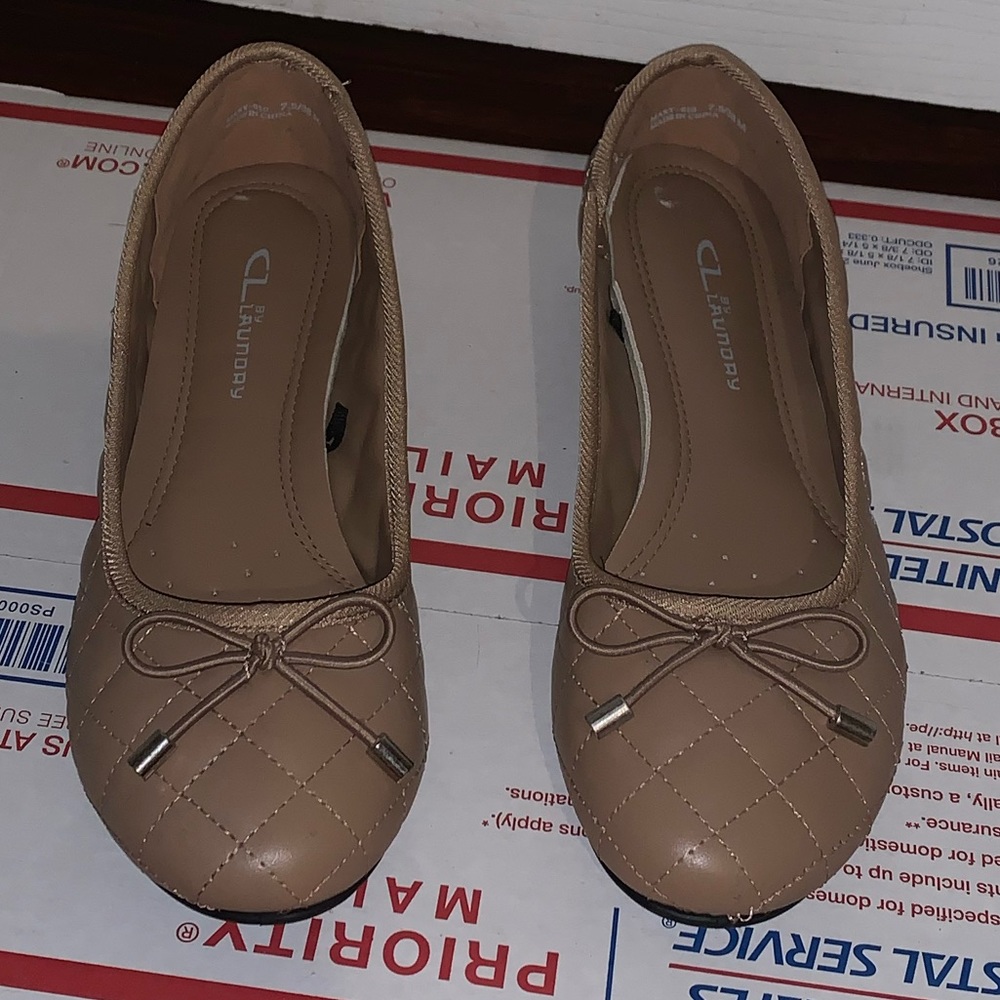 Ballet flats